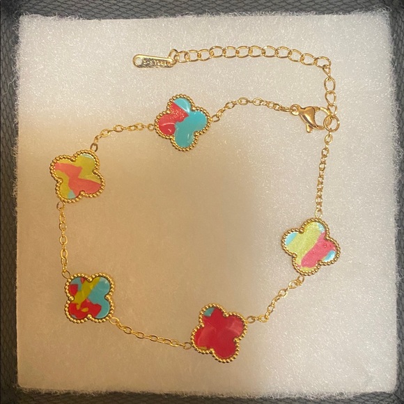 Colorful Clover Stainless Steele Bracelet - Picture 3 of 3